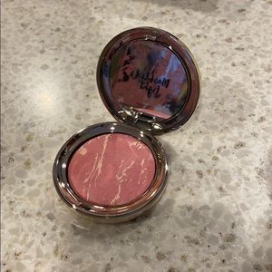 Ciate marbled light illuminating blusher